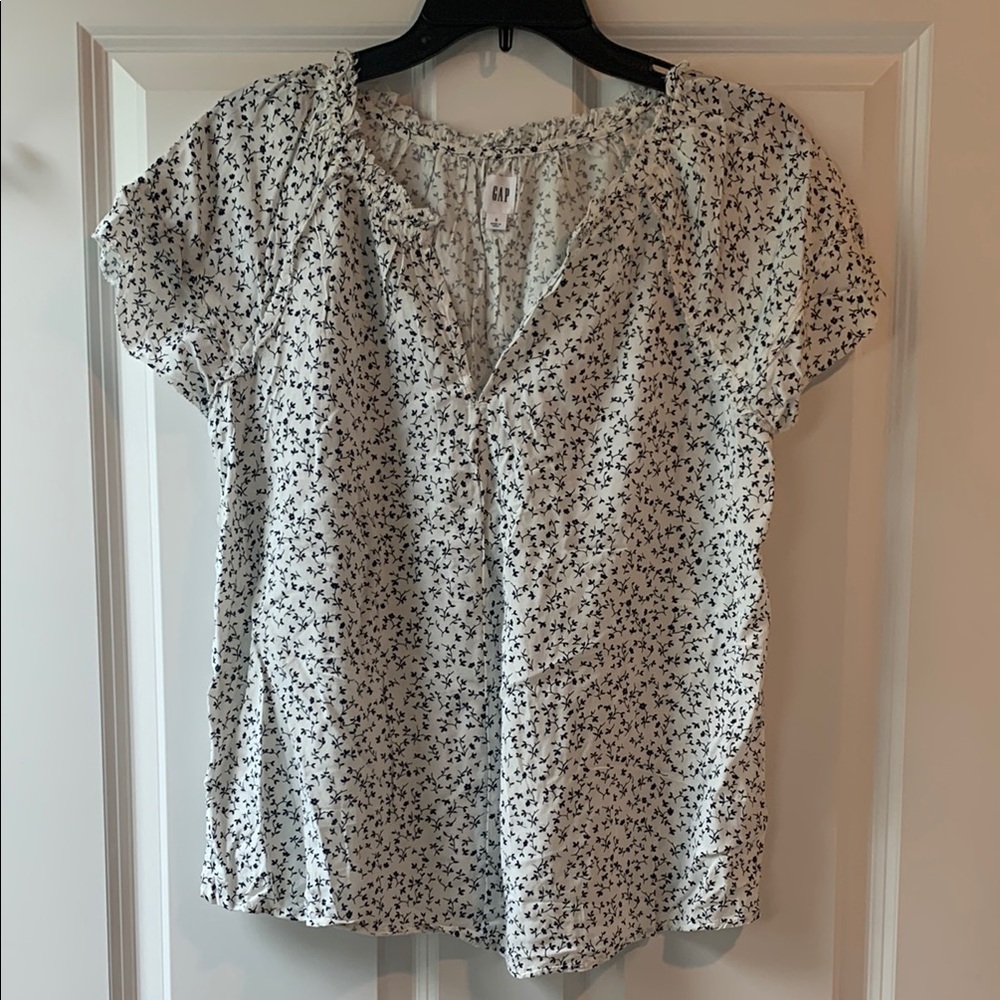 GAP white peasant top with navy floral detail